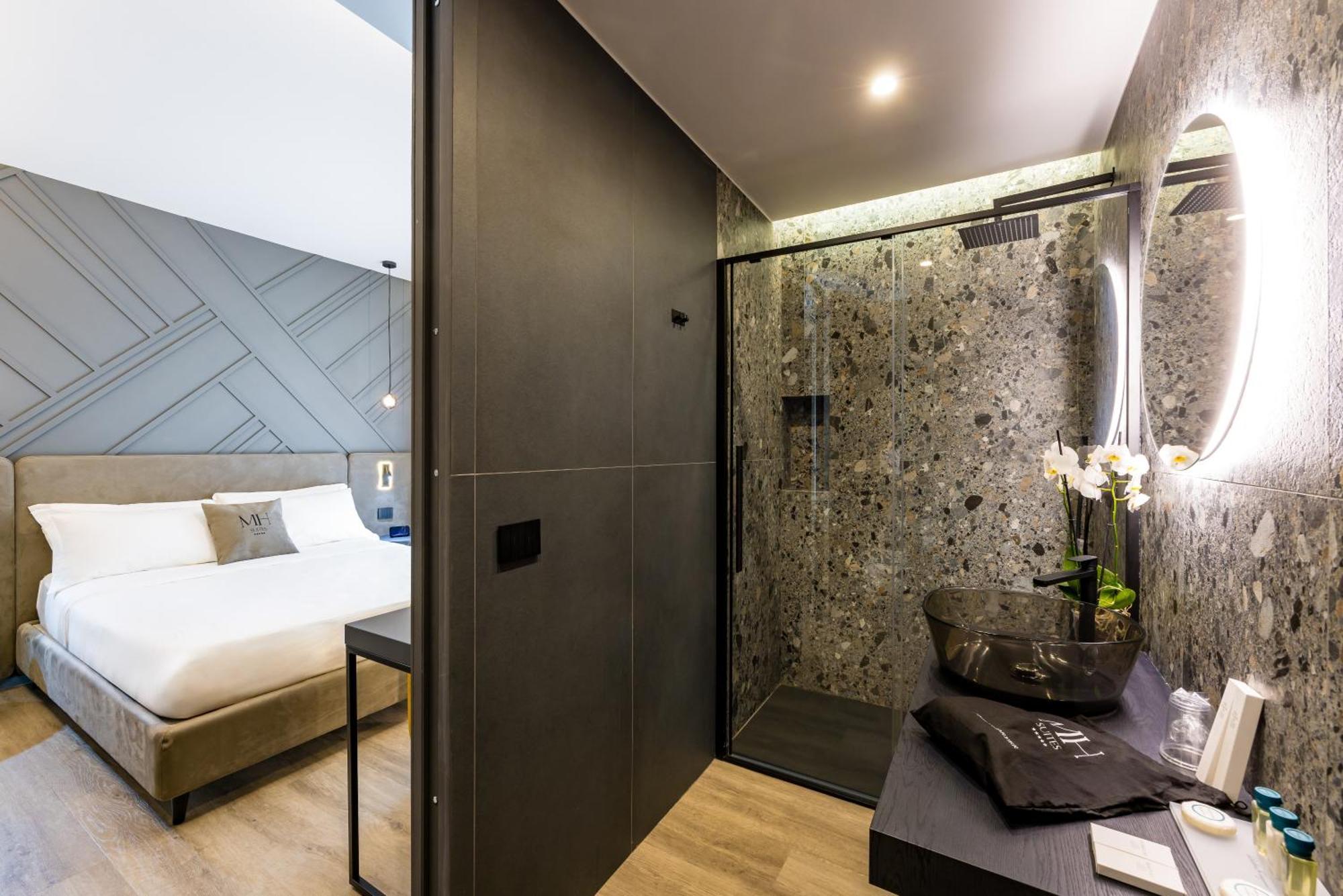 Mh Suites Plebiscito Naples Exterior photo