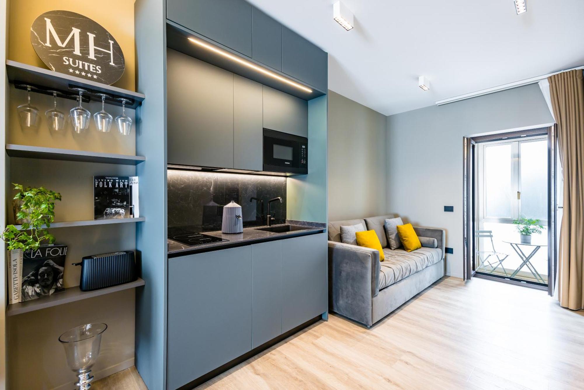 Mh Suites Plebiscito Naples Exterior photo