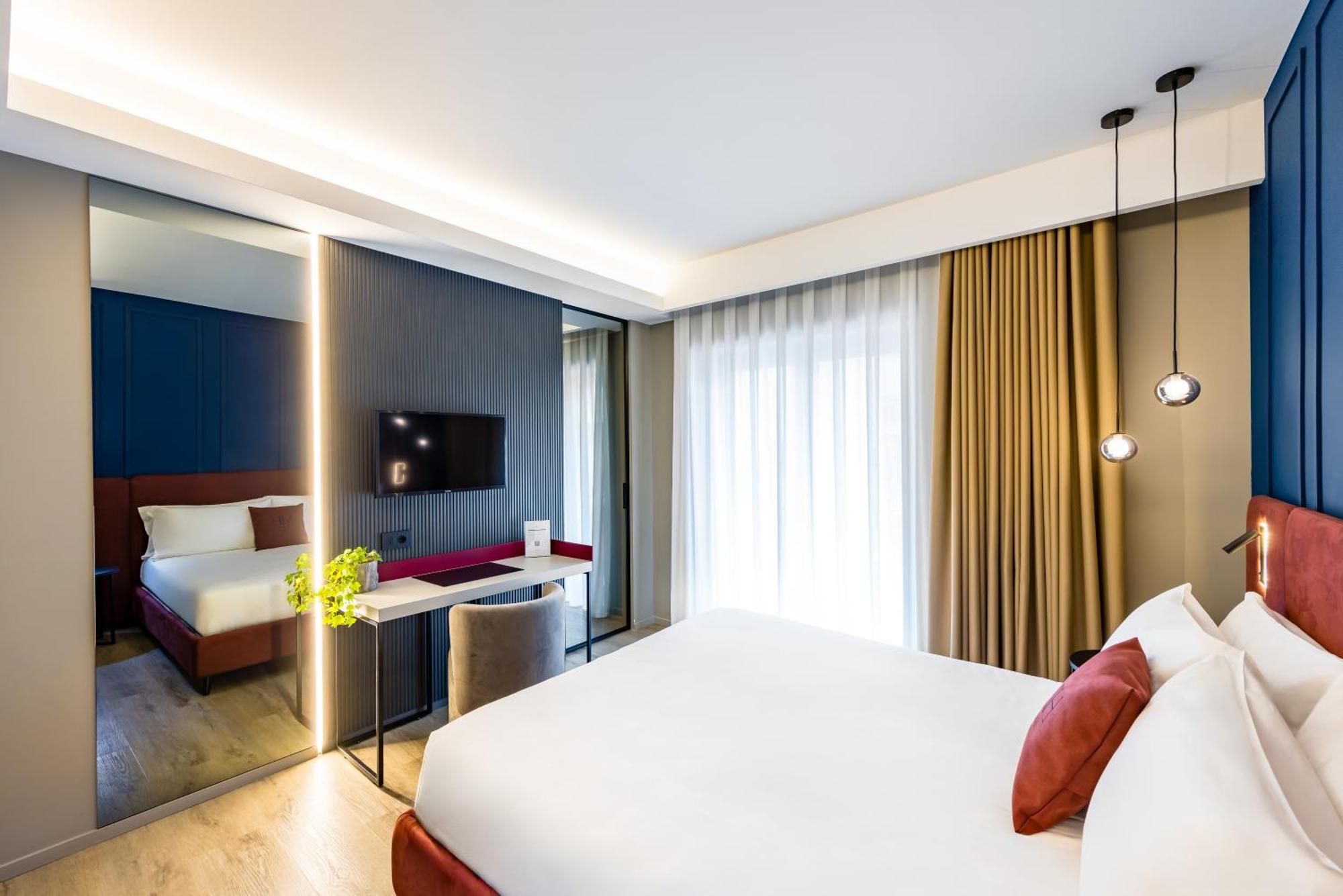 Mh Suites Plebiscito Naples Exterior photo